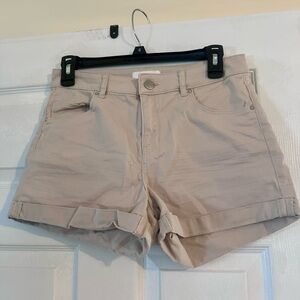H&M Women’s Khaki Shorts